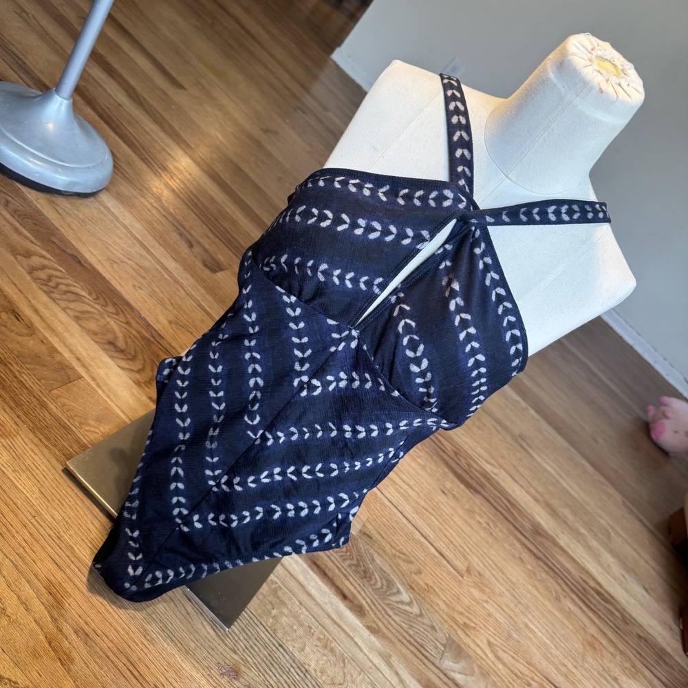 Robin Piccone Navy Ikat Leaf Print Halter One Piece Swimsuit 6 Tassel 170914